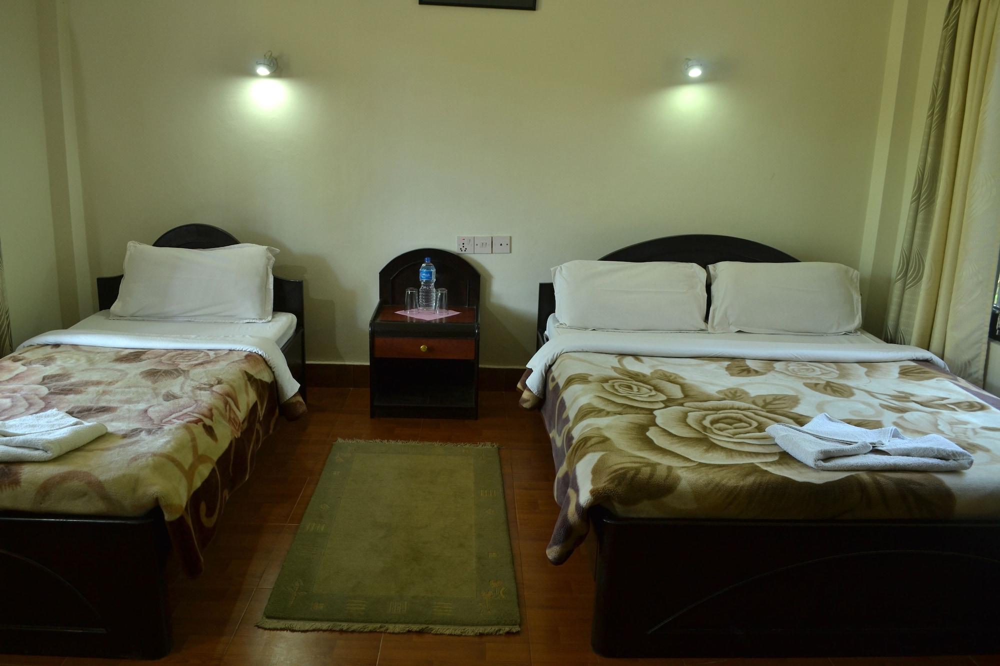 Chitwan Village Resort Sauraha Exterior foto