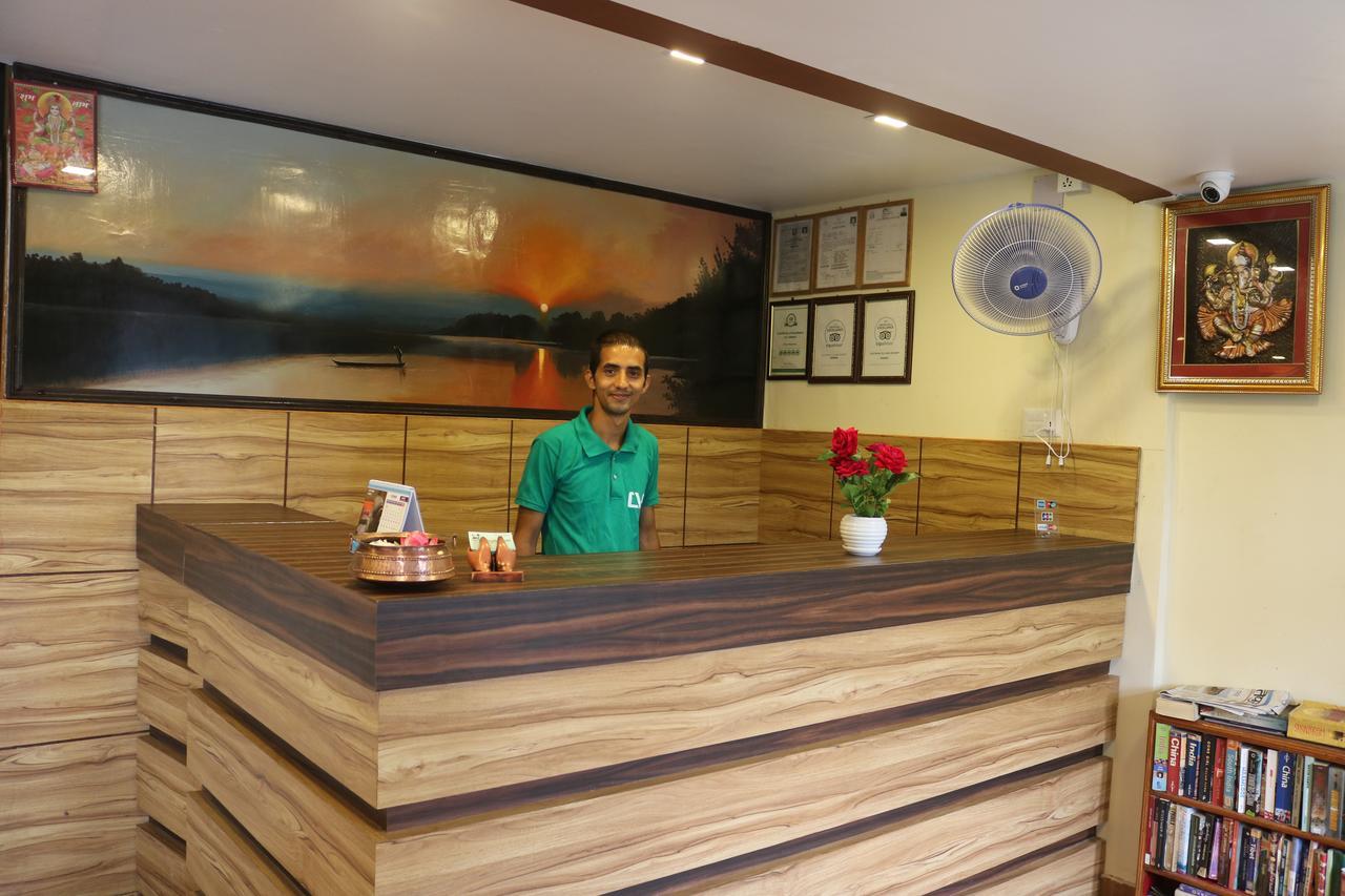 Chitwan Village Resort Sauraha Exterior foto